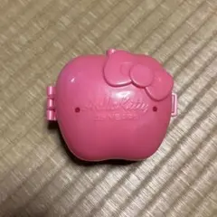 Hello Kitty 35周年 マクドナルド ハッピーセット りんご型ケース