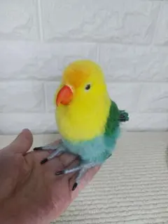 羊毛フェルト　コザクラインコ　鳥　ハンドメイド　アート作品　インテリア
