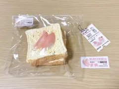 侃侃　カンカン　スクイーズ　桃　ピーチ　トースト　海外のサムネイル