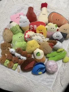 つぶらな瞳　ぬいぐるみ　大量　まとめ売り つぶらな瞳シリーズ 大量まとめ売り 69個 - メルカリ