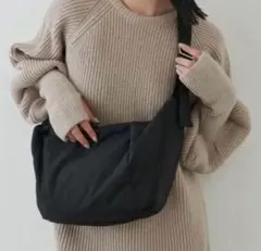 aunt marie's ラウンドショルダーバッグ ナイロン