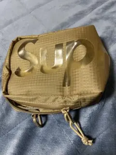 Supreme ヒョウ柄ウエストポーチ - メルカリ