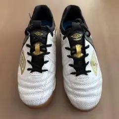 Umbro フットサルシューズ インドアシューズ 20cm