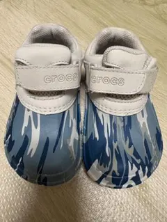 新品 クロックス ベビーシューズ サンダル ブルー系 迷彩柄 15cm 16cm