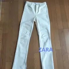 ZARA ホワイトデニム ストレートパンツ