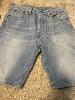 Levi's ライトブルー デニムショートパンツ