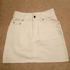 ホワイト ミニスカート　ジーンズ生地