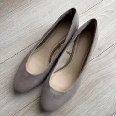ジーユー　ベージュ　スエード パンプス25.5