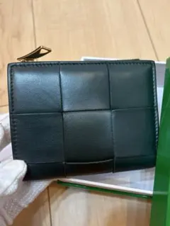 ボッテガ財布BOTTEGA VENETA カセット 二つ折り財布 ダークグリーンのサムネイル