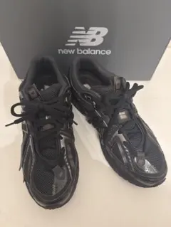 ニューバランス1906AF オールブラック27.0cm ニューバランスのスニーカー「1906 N」オフホワイト＆ブラックの