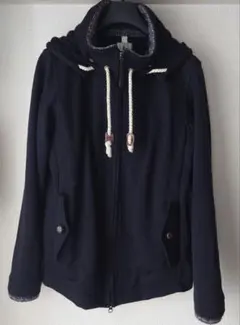 ジャケット　パーカー