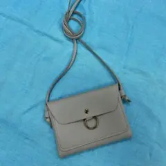 合成皮革 スマホショルダーバッグ　小さめショルダー　スマホショルダー