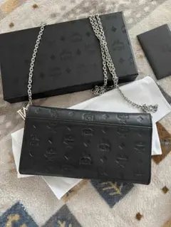 未使用品✨ MCM 長財布 レザー シボ革 ヴィセトス ラウンドファスナー 未使用品✨ MCM 長財布 レザー シボ革 ヴィセトス ラウンド
