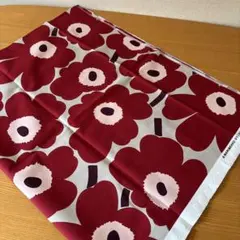 マリメッコ　ウニッコ　140×110（約cm）生地/布