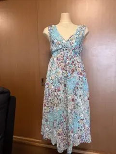 コイガールマジック　水色花柄ふんわりワンピースのサムネイル