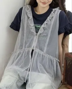 niko and… ニコアンド　アソートフリルチュールベスト　グレー　新品未使用