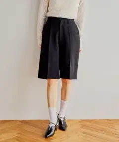 ミスティウーマン センタープレスハーフパンツ ブラックのサムネイル