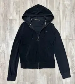 バーバリーブルーレーベル タヌキファー ジップアップパーカー ホース刺繍 黒 M 花柄刺繍ファーフードジップアップパーカー オーバーサイズ ユニ