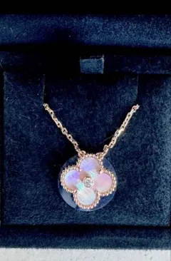 ホリデー ネックレス