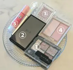 KATE　ケイト　アイシャドウ　CEZANNE　セザンヌ　ラメ　グリッター　LB
