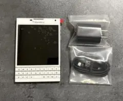 未使用SIMフリー BlackBerry ブラックベリー Passport 白