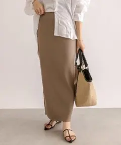 美品◎リヴドロワ【デイリー使いに最適】リブカットタイトスカート　カーキのサムネイル