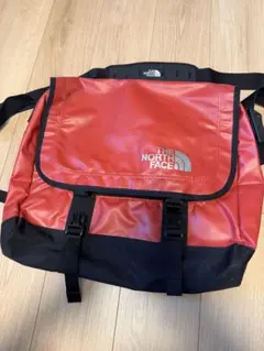 【美品❗️】THE NORTH FACE メッセンジャーバッグ レッド