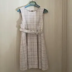 KUMIKYOKUベージュ系チェックワンピースとブラックカーディガンセット