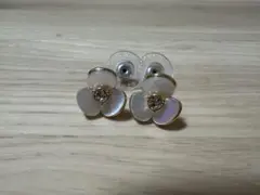 Kate Spade フラワーモチーフ ピアスのサムネイル