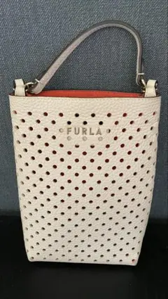 FURLA パンチングレザー ショルダーバッグのサムネイル
