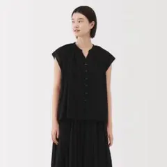 無印良品　強撚ボイルフレンチスリーブブラウス 黒