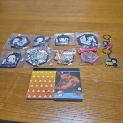 鬼滅の刃 キーホルダー10個セットとメモ帳2冊 まとめ売り