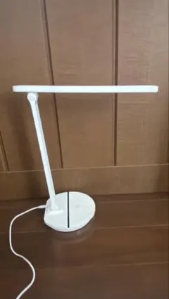 LEDデスクライト 折りたたみ式 ホワイト