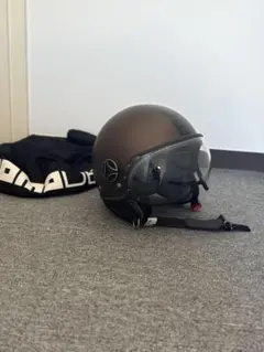 MOMO DESIGN ジェットヘルメットのサムネイル