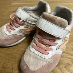 女の子　靴　スニーカー　18 ニューバランス　ナイキ　ピンク　瞬足　イフミー