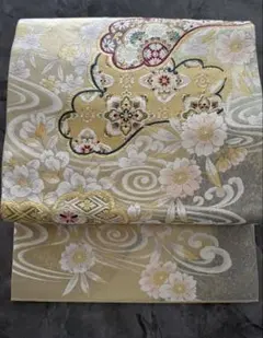 Item thumbnail for item d5242697-39f0-4925-8f7b-10e016f1359c