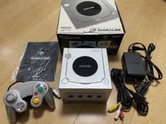 Nintendo GameCube 本体 シルバー　箱付