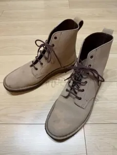 美品☆Clarks スエード デザート マリ ハイカットブーツ 26.5cmのサムネイル