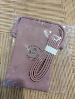 非売品　ペコリシャス　2周年記念　スマホネックポーチ　ペコちゃん　ノベルティ