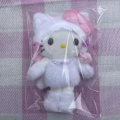 原宿限定　キティちゃん　ハローキティ ぬいぐるみ リボン付き