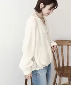 新品タグ付きAMERICAN HOLIC 【接触冷感】フーディーシアーブルゾンのサムネイル