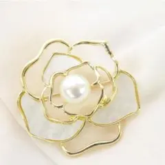 【即日発送‼️】花型パールローズフラワーブローチコサージュゴールドカメリア入学式