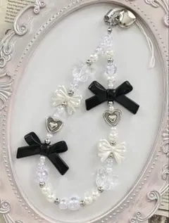 426 黒　ブラック　リボン　シルバー　蝶　ビーズ　ストラップ　チャーム