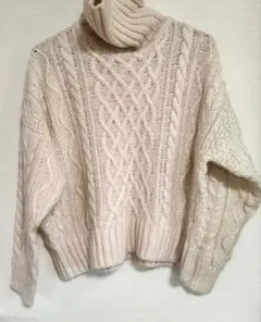 ケーブルニット ニット