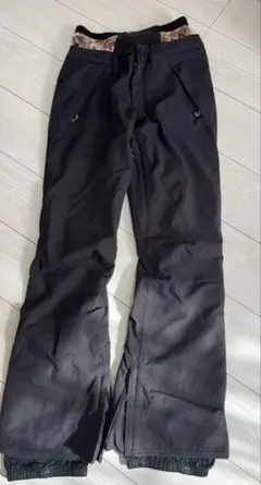 バートン XS スノーボードウェア パンツ 黒 ブラック 無地 シンプル