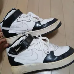 NIKE AIR FORCE 1 MID ブラック ホワイト