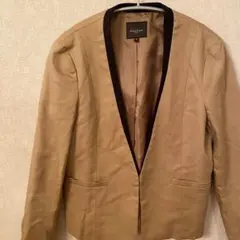 a204【デミルクスビームス】ノーカラージャケット　オフィスきれいめ　日本製