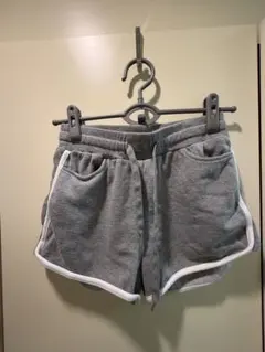 ショートパンツ サイドポケット・ライン グレー