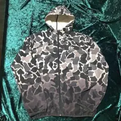 【人気！】adidas カモフラ　迷彩　ナイロン　パーカー