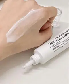 Hexkin INTENSIVE LIGHT FACE CREAM 40mlのサムネイル